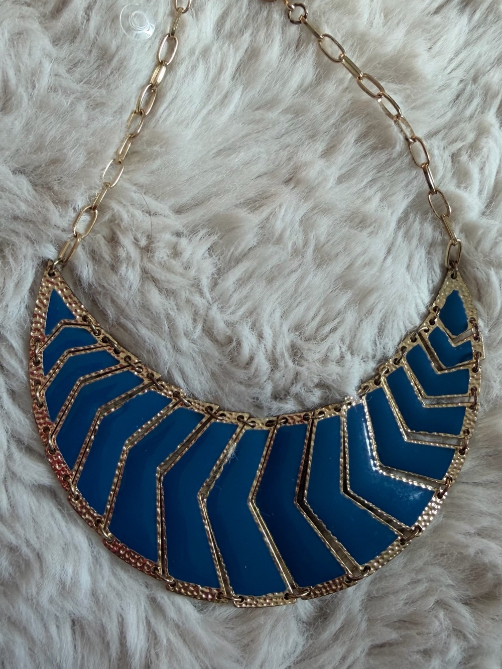 Amrita Singh Blue Chevron Collar Necklace - Gold Tone